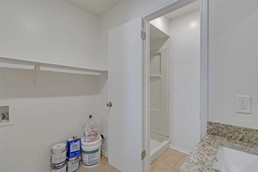 210 Rolston Road #2 Irving, TX 75060