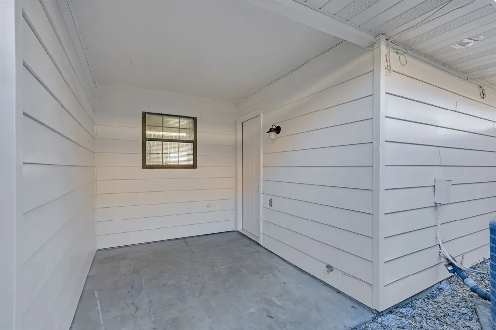 210 Rolston Road #2 Irving, TX 75060