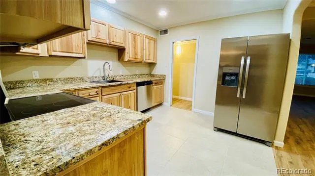 903 Quentin Street Aurora, CO 80011