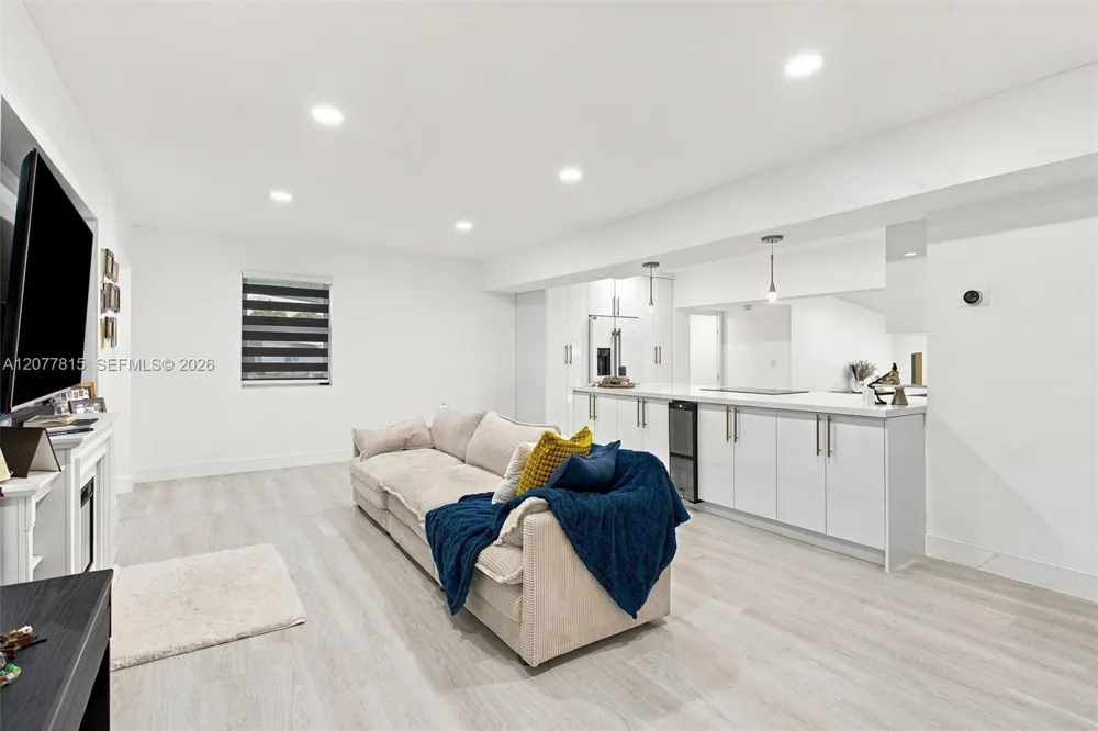 4035 SW 108th Ave Miami, FL 33165