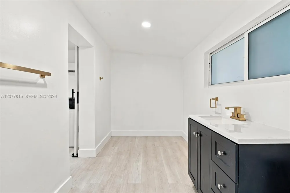 4035 SW 108th Ave Miami, FL 33165