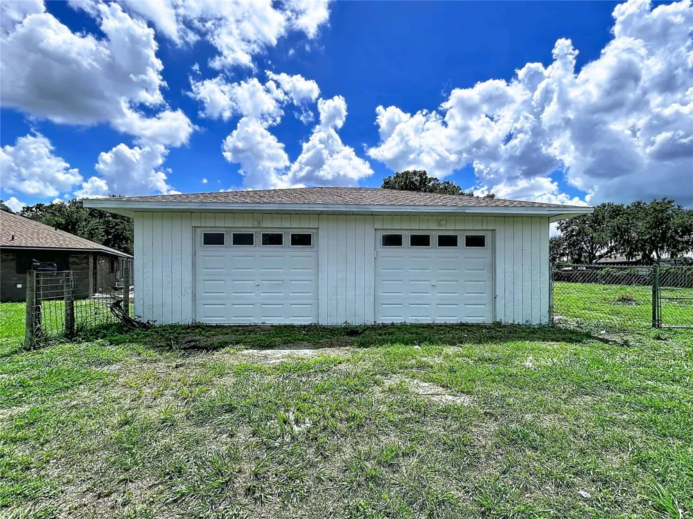 4129 FOX RIDGE BOULEVARD Wesley Chapel, FL 33543