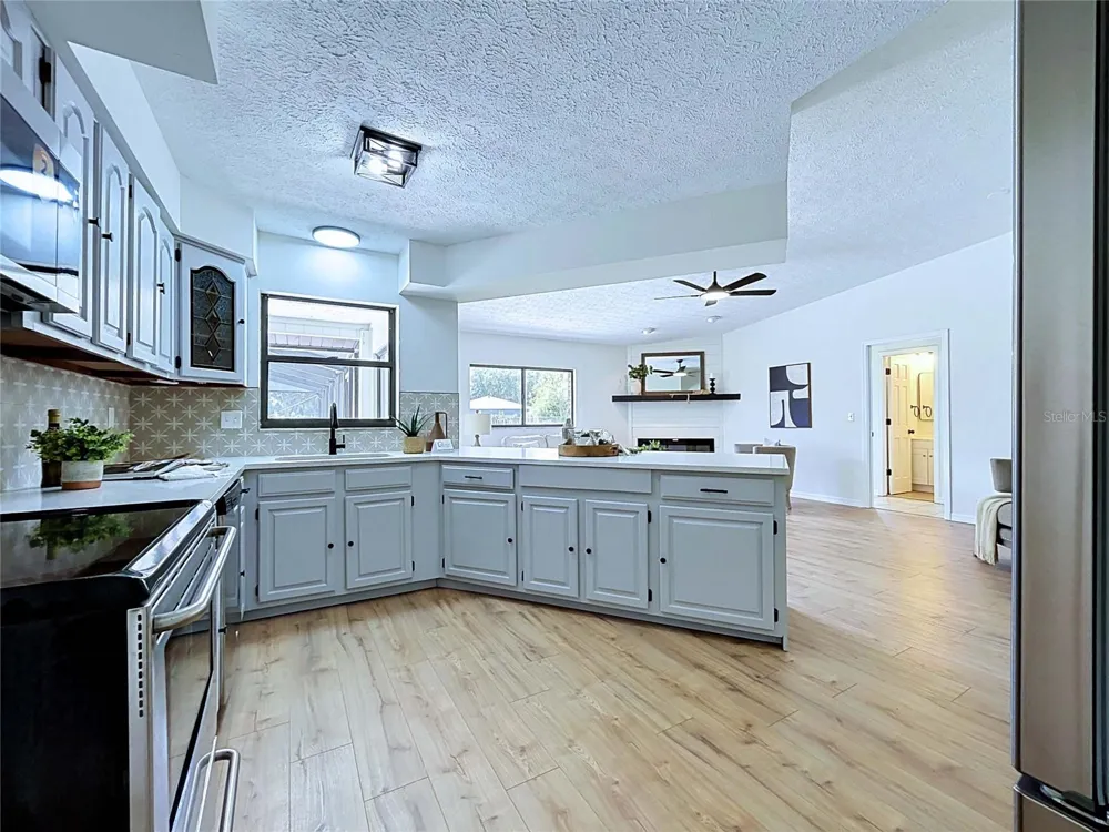 4129 FOX RIDGE BOULEVARD Wesley Chapel, FL 33543