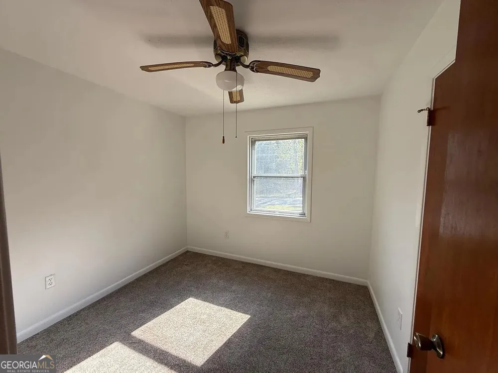 849 Pine Shadow LN Winder, GA 30680