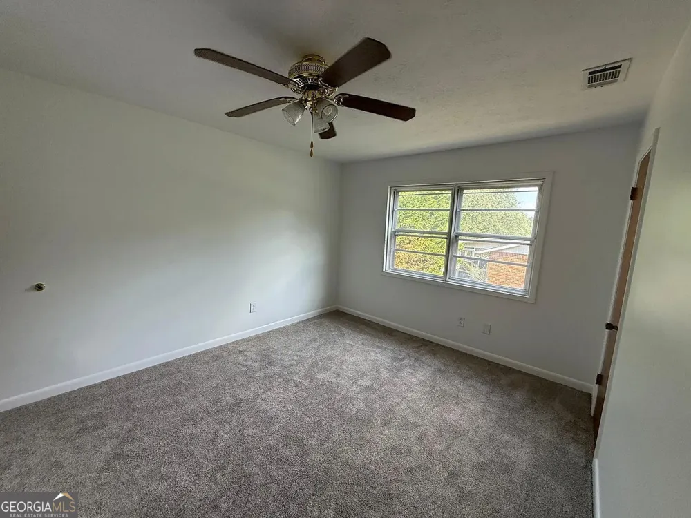 849 Pine Shadow LN Winder, GA 30680