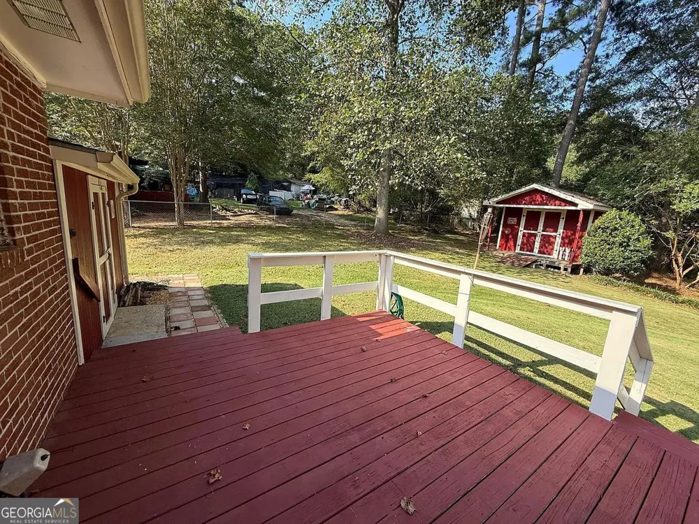 849 Pine Shadow LN Winder, GA 30680
