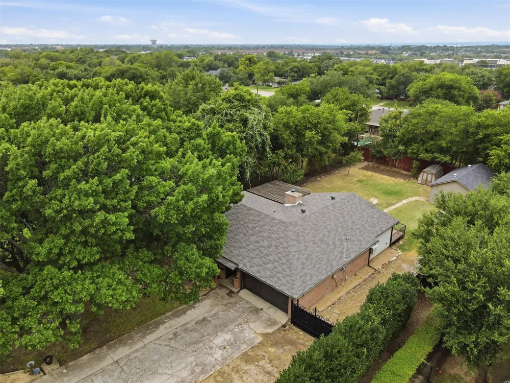 917 E Worth Street Grapevine, TX 76051
