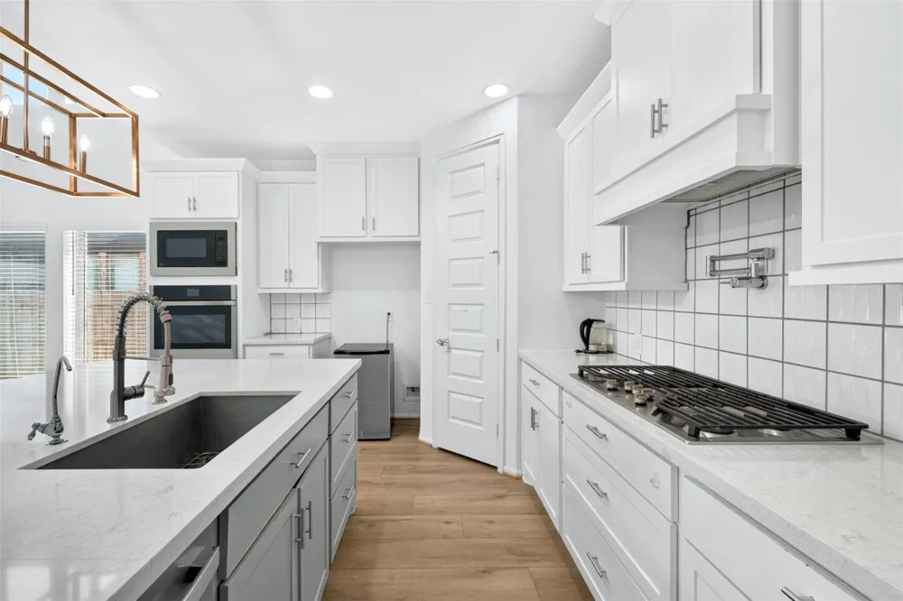 1402 Hudgins Pass Richmond, TX 77469