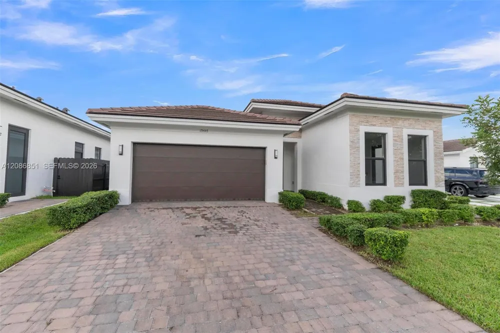 19447 SW 124th Ct Miami, FL 33177
