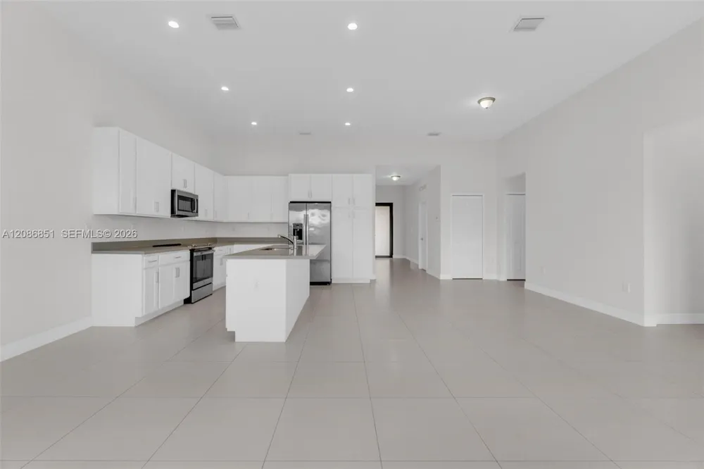 19447 SW 124th Ct Miami, FL 33177