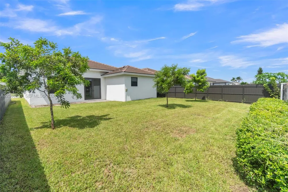 19447 SW 124th Ct Miami, FL 33177