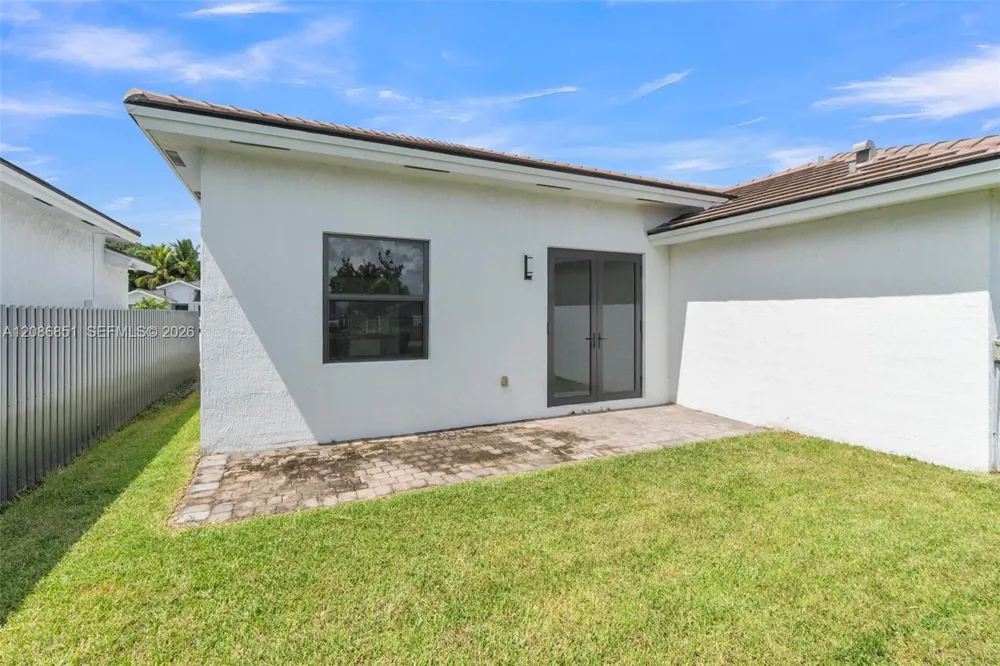 19447 SW 124th Ct Miami, FL 33177