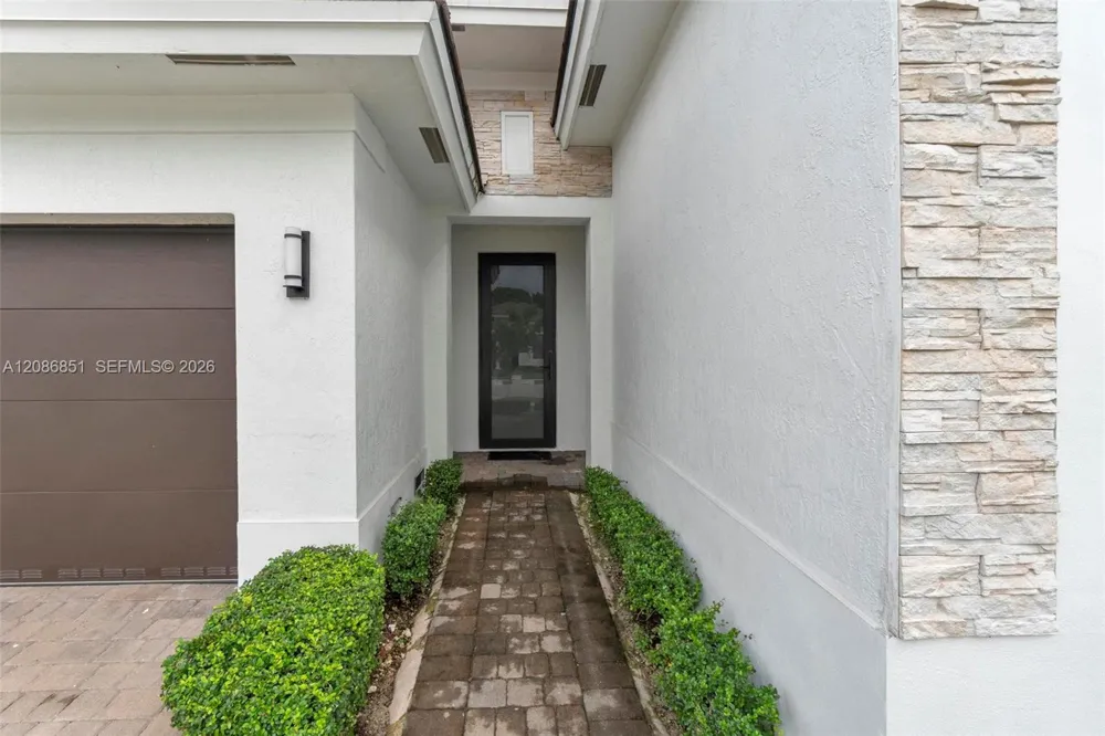 19447 SW 124th Ct Miami, FL 33177