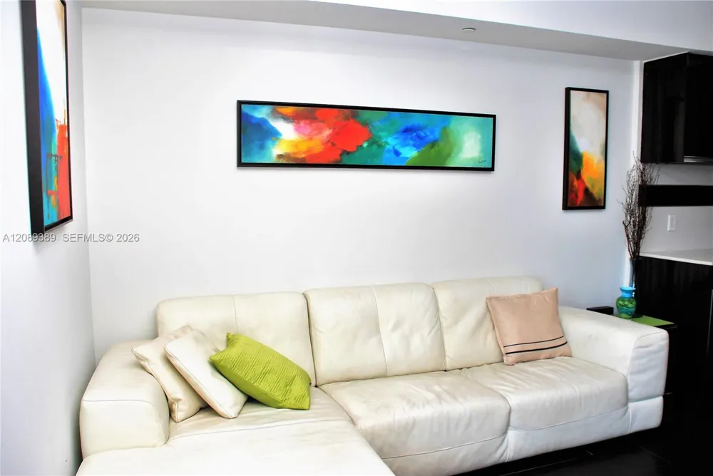 50 Biscayne Blvd #1509 Miami, FL 33132