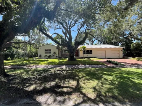 508 Castania Ave