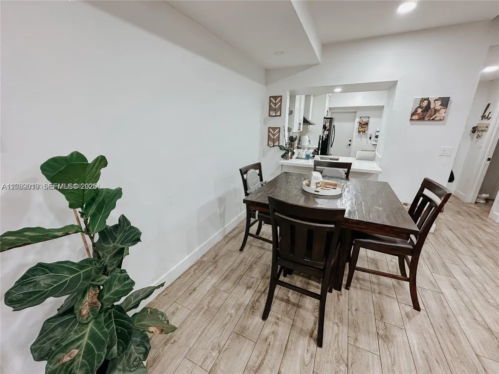 11807 SW 99th Ln Miami, FL 33186