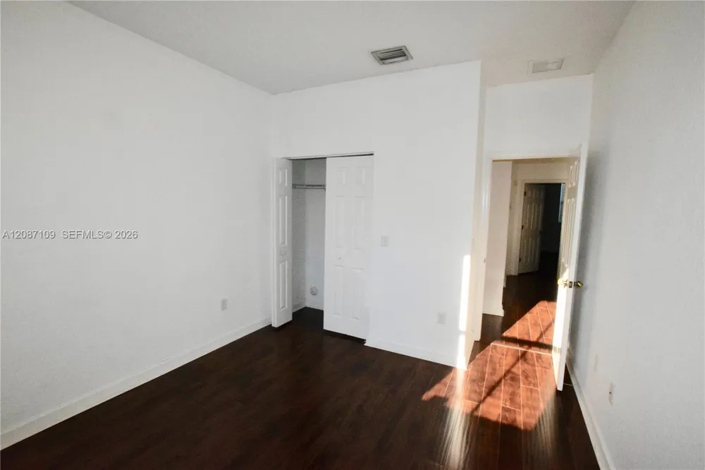 20733 NE 10th Ct Miami, FL 33179