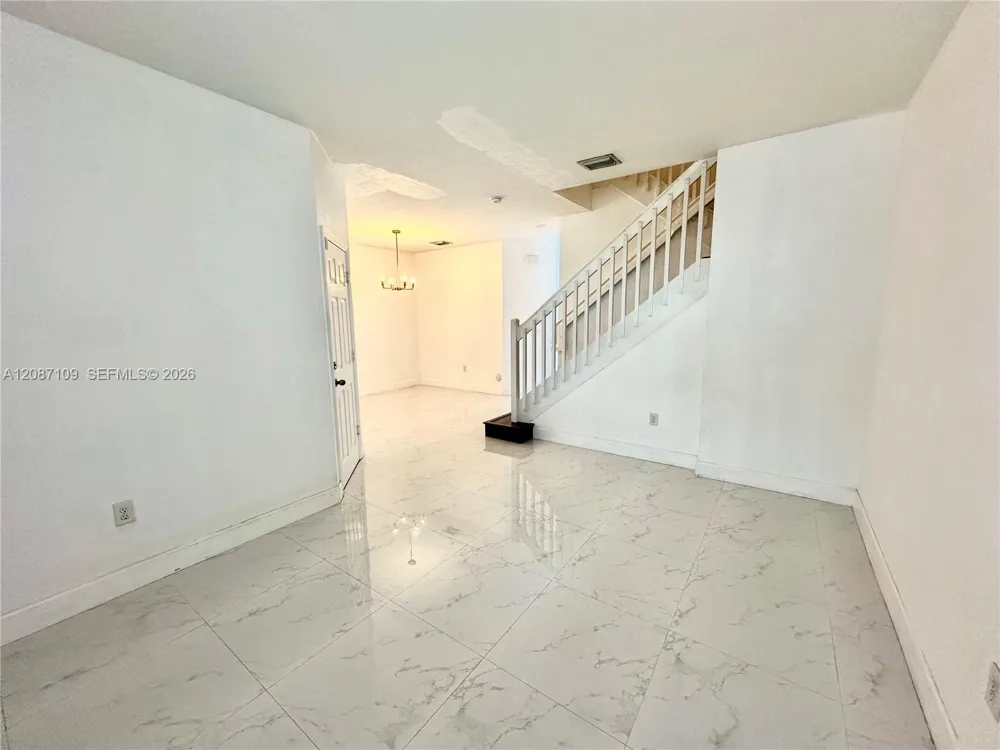 20733 NE 10th Ct Miami, FL 33179