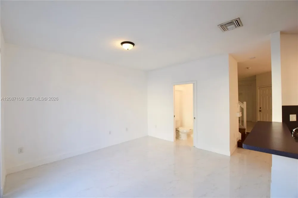 20733 NE 10th Ct Miami, FL 33179