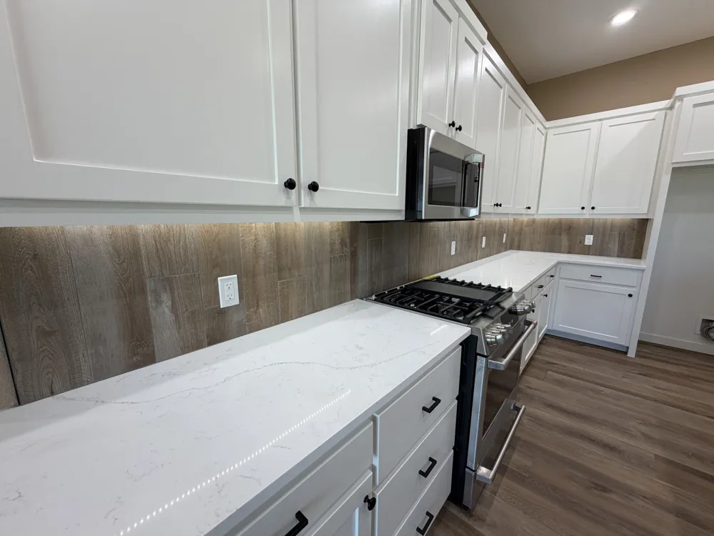 33 Wilderness Road Calera, OK 74730