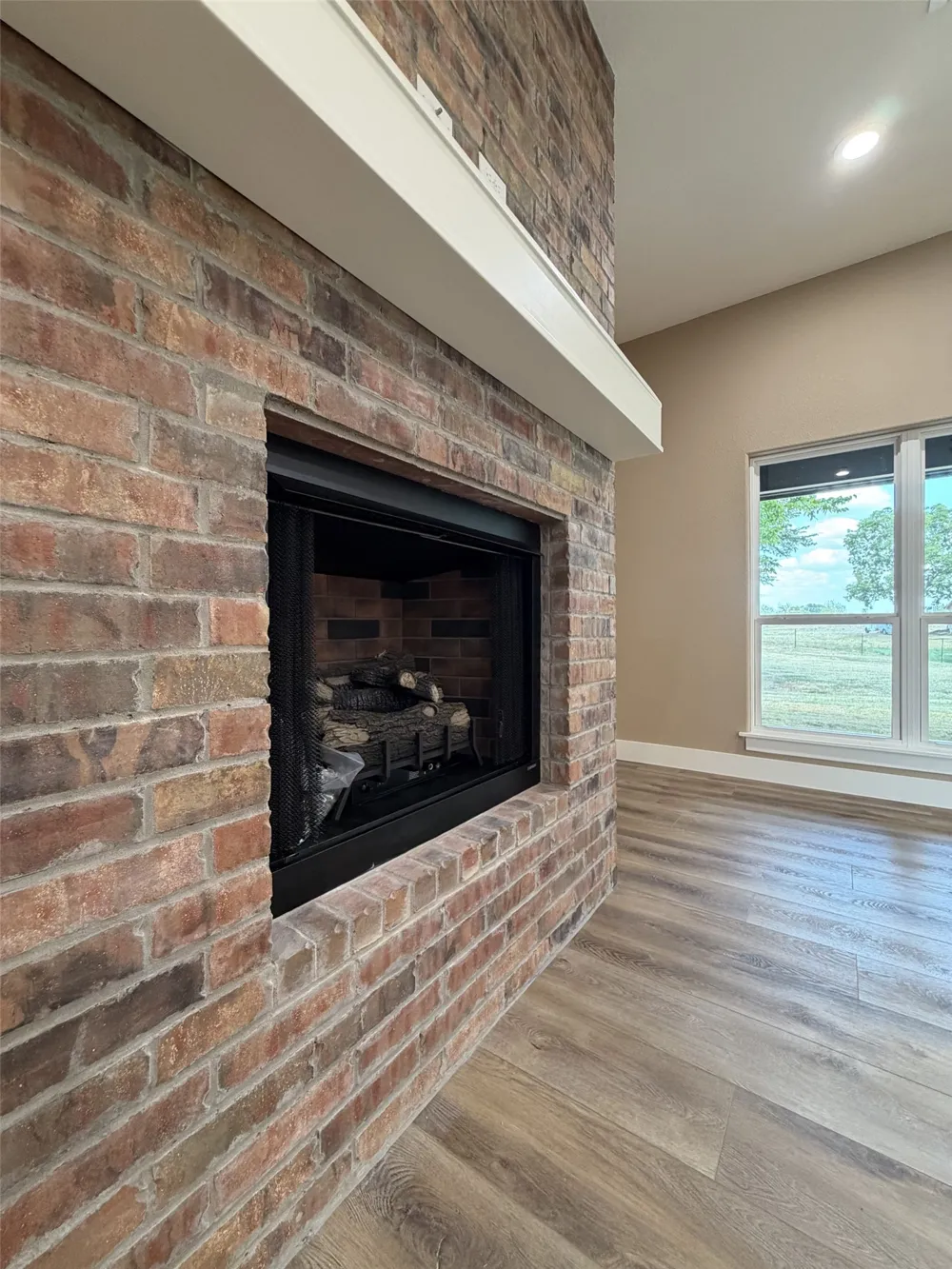 33 Wilderness Road Calera, OK 74730