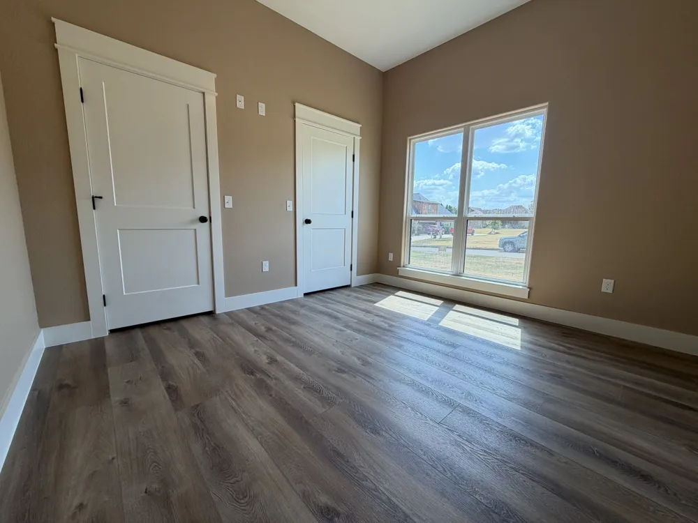 33 Wilderness Road Calera, OK 74730