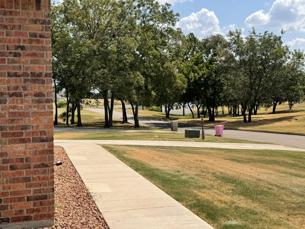 33 Wilderness Road Calera, OK 74730