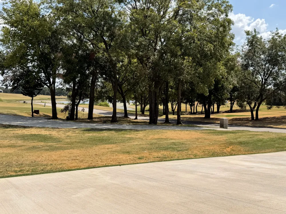33 Wilderness Road Calera, OK 74730