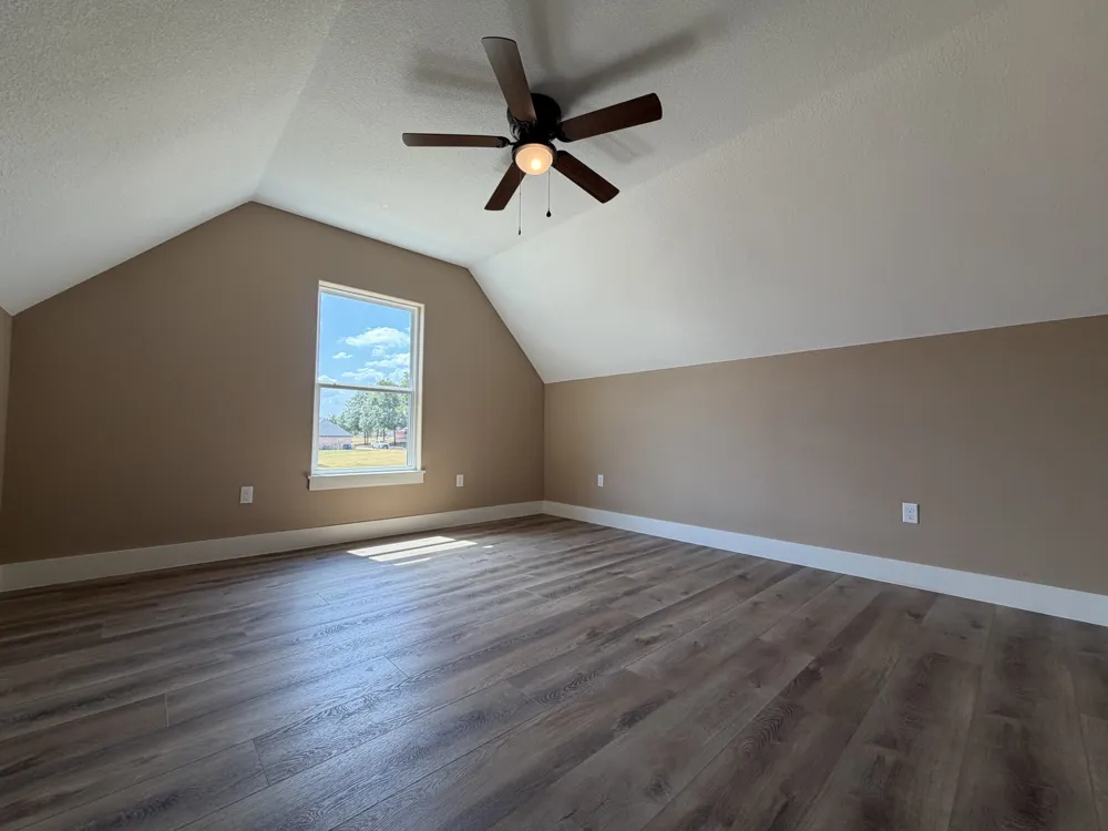 33 Wilderness Road Calera, OK 74730