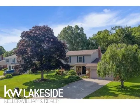 8698 Hedgeway Drive
