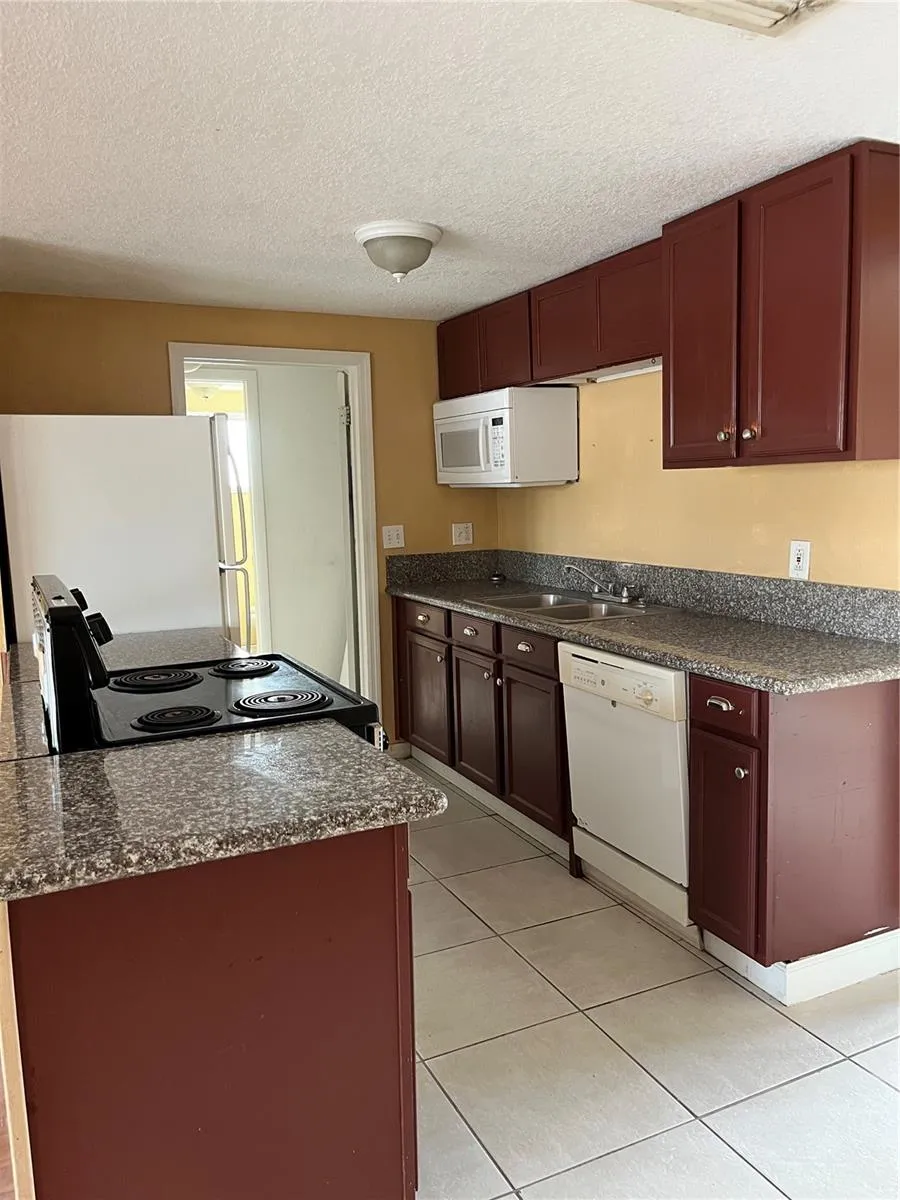 6903 MESA VERDE STREET Port Richey, FL 34668
