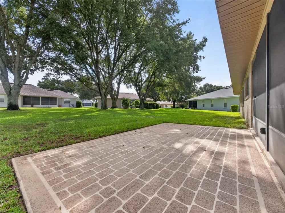 21506 QUEEN ANNE COURT Leesburg, FL 34748