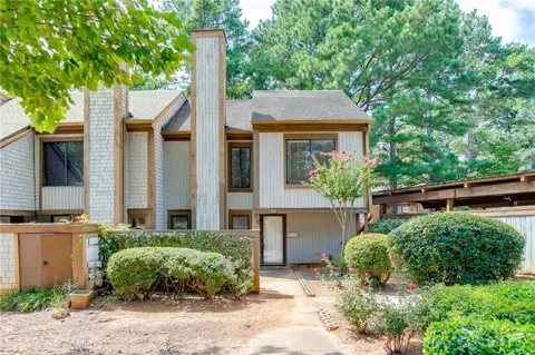 27 Willowick Drive