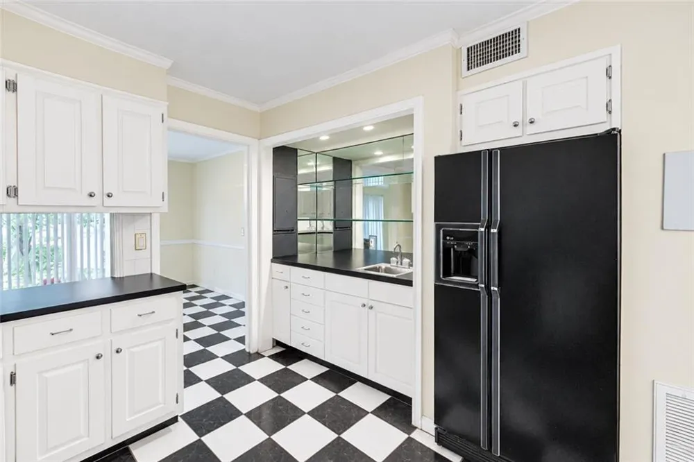 27 Willowick Drive Lithonia, GA 30038