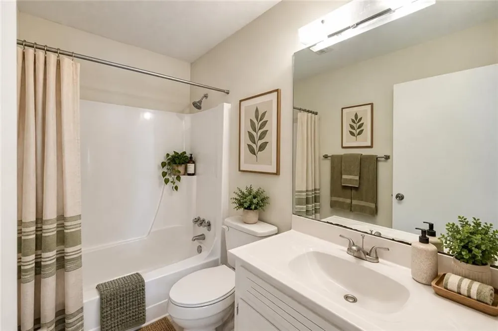 27 Willowick Drive Lithonia, GA 30038