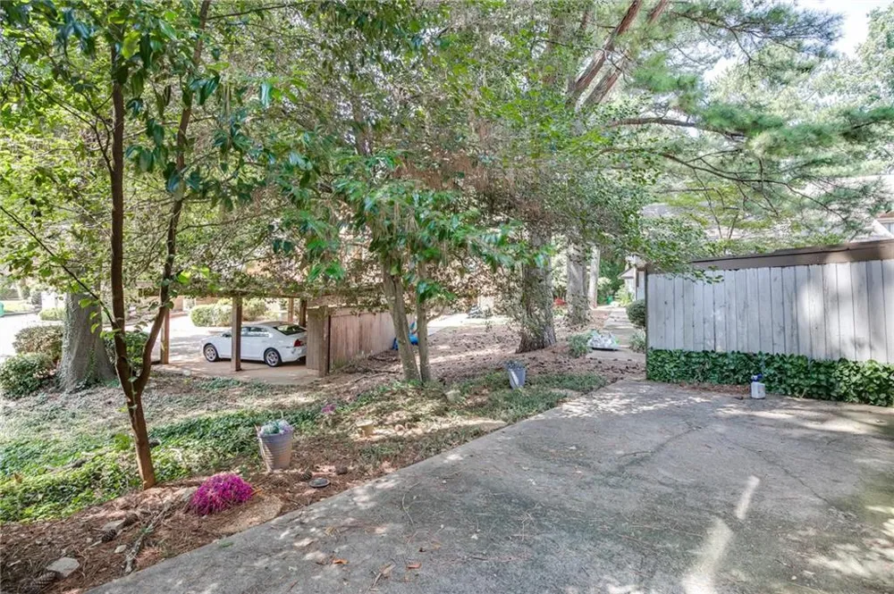 27 Willowick Drive Lithonia, GA 30038