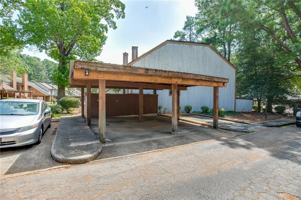 27 Willowick Drive Lithonia, GA 30038