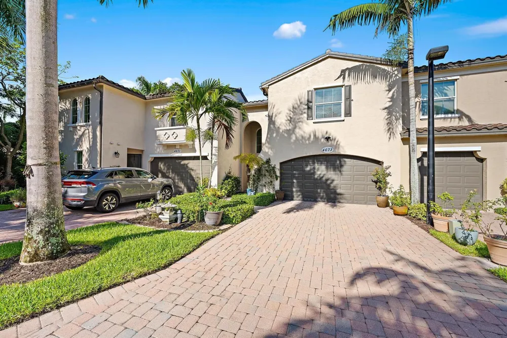 4673 MEDITERRANEAN CIRCLE Palm Beach Gardens, FL 33418