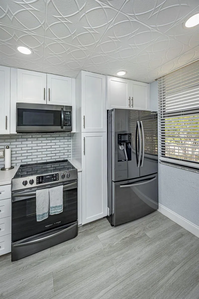 3630 Whitehall Drive West Palm Beach, FL 33401