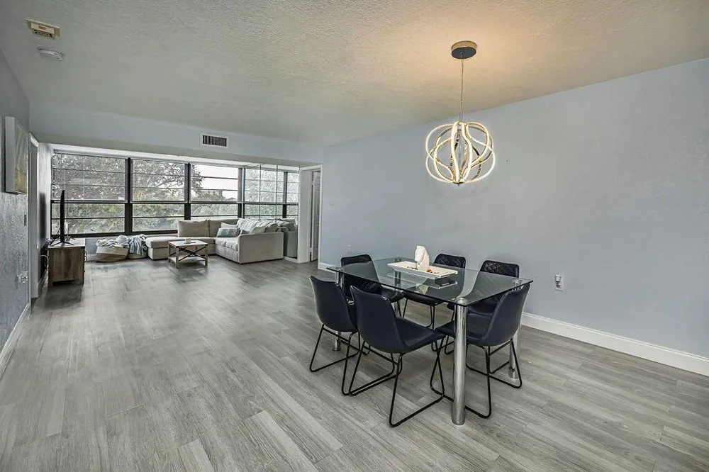 3630 Whitehall Drive West Palm Beach, FL 33401