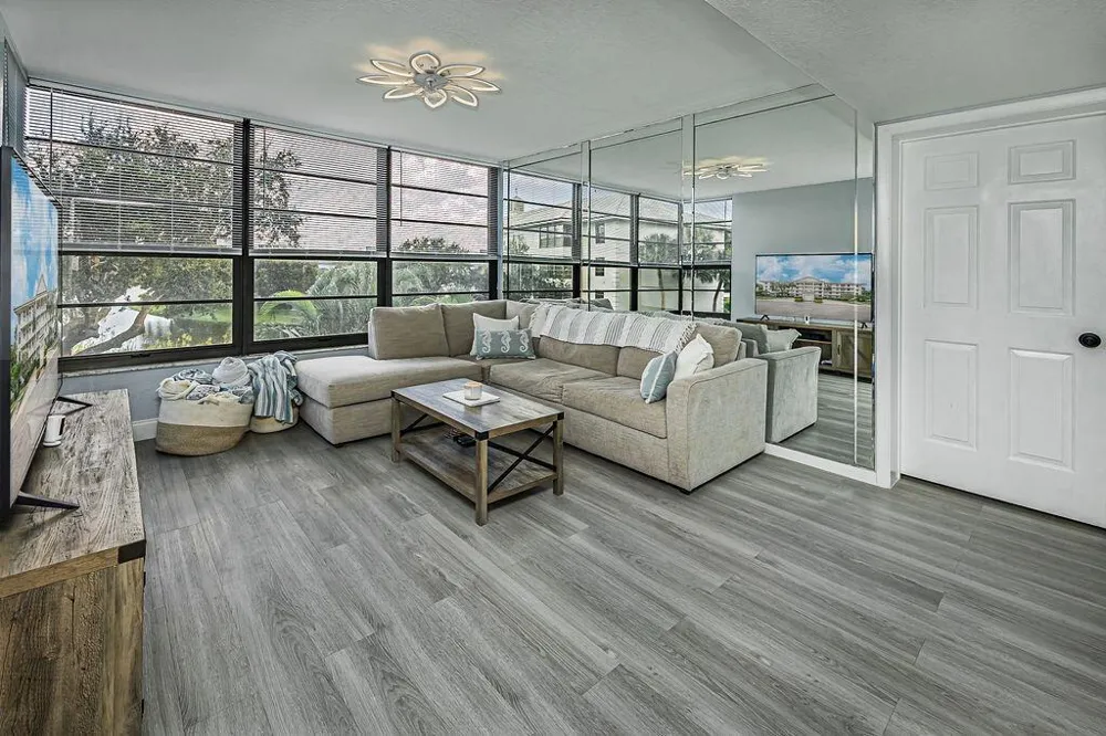3630 Whitehall Drive West Palm Beach, FL 33401