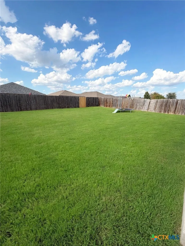 1619 Wedgewood Trail Lockhart, TX 78644
