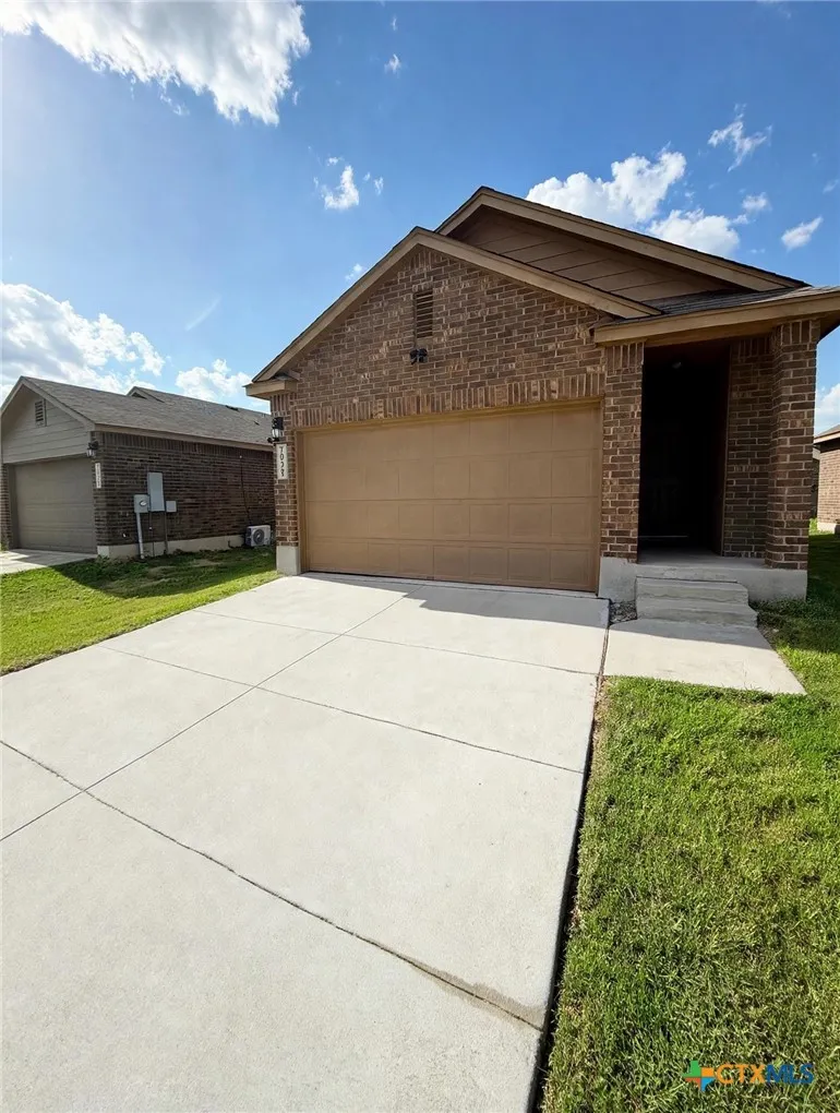 1619 Wedgewood Trail Lockhart, TX 78644