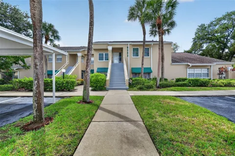 8352 MEADOWBROOK DRIVE #10
