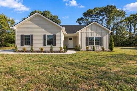 112 Centennial Ln