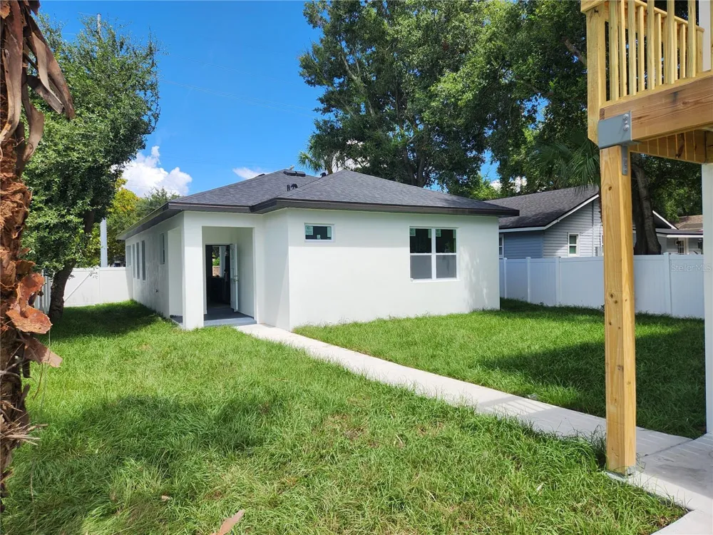 926 11TH AVENUE S St Petersburg, FL 33705