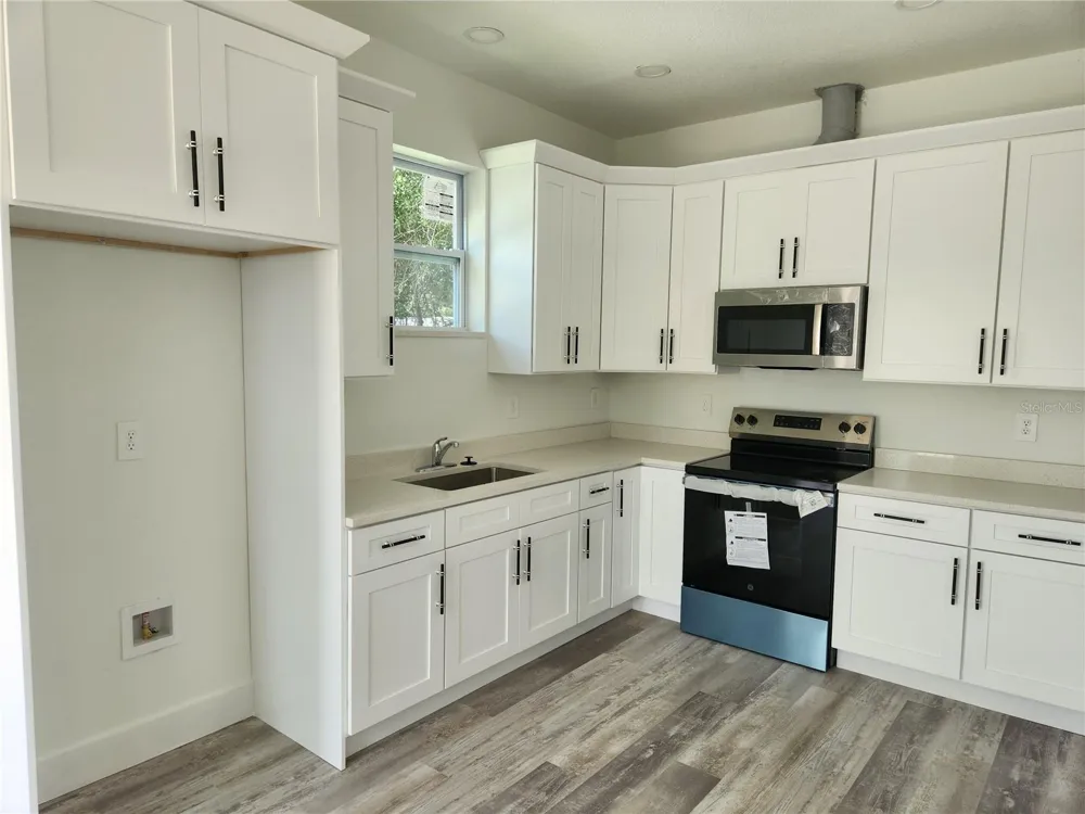 926 11TH AVENUE S St Petersburg, FL 33705