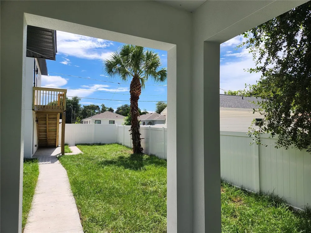 926 11TH AVENUE S St Petersburg, FL 33705