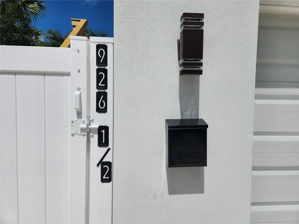 926 11TH AVENUE S St Petersburg, FL 33705