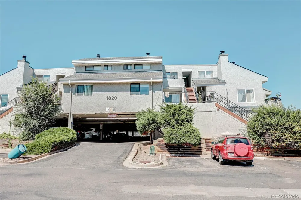 1820 Newland Court #312 Lakewood, CO 80214